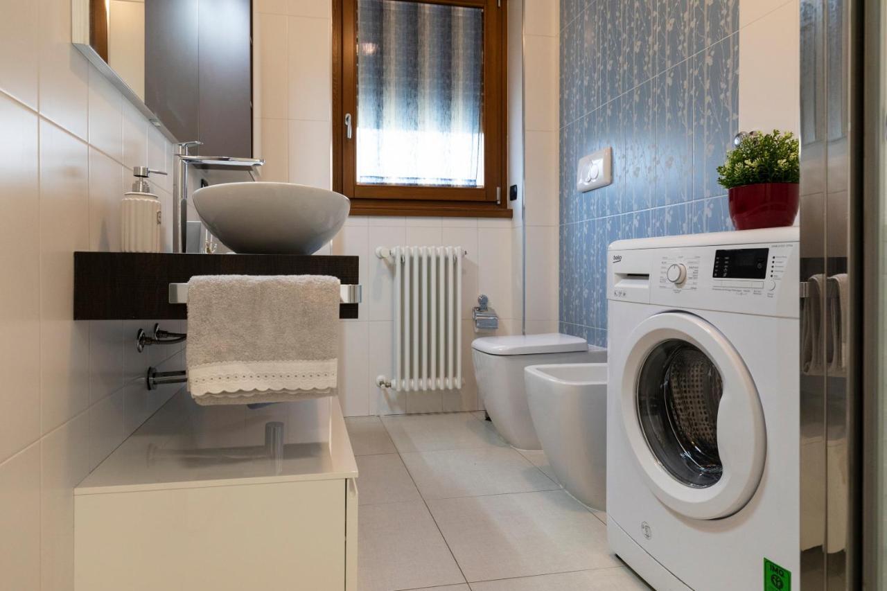 Navigli Stylish Home Милано Екстериор снимка